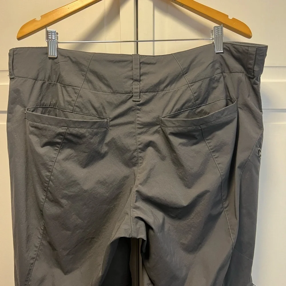 The North Face Straight Paramount 3.0 Convertible Pants Size Men’s 40